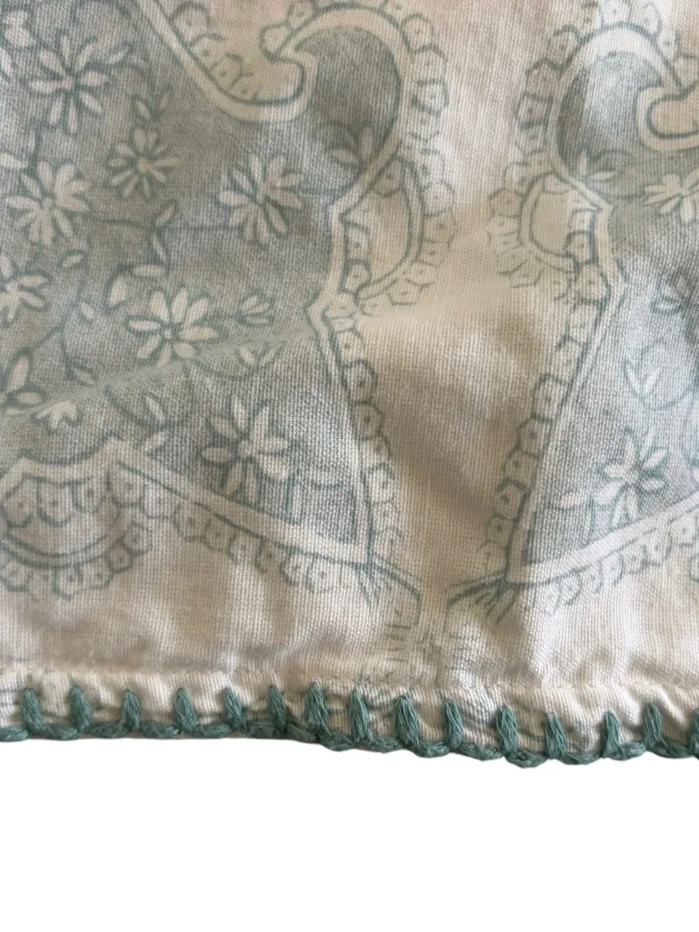 Pottery Barn Aiden Medallion Lot 3 Standard Embroidered Paisley Pillow Shams